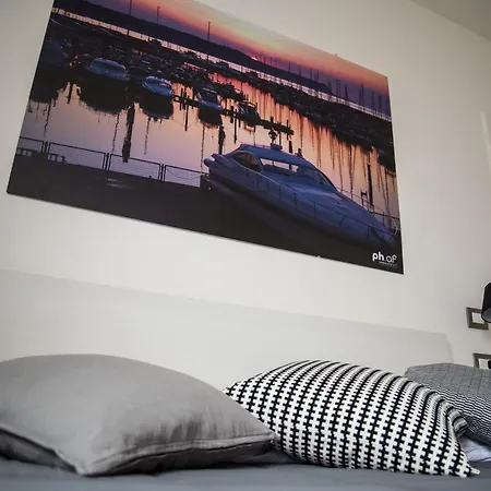 Levante Rooms *