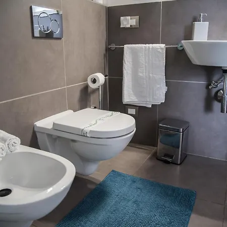 Levante Rooms Bed and Breakfast Fano