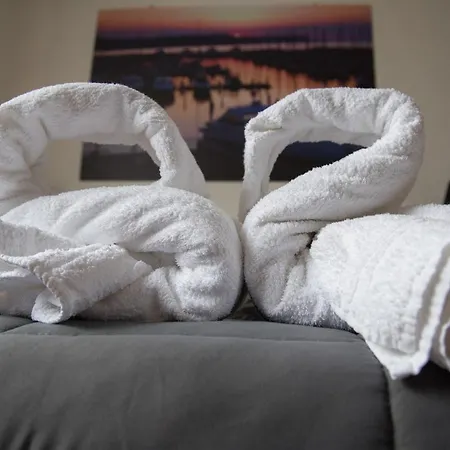 Levante Rooms *